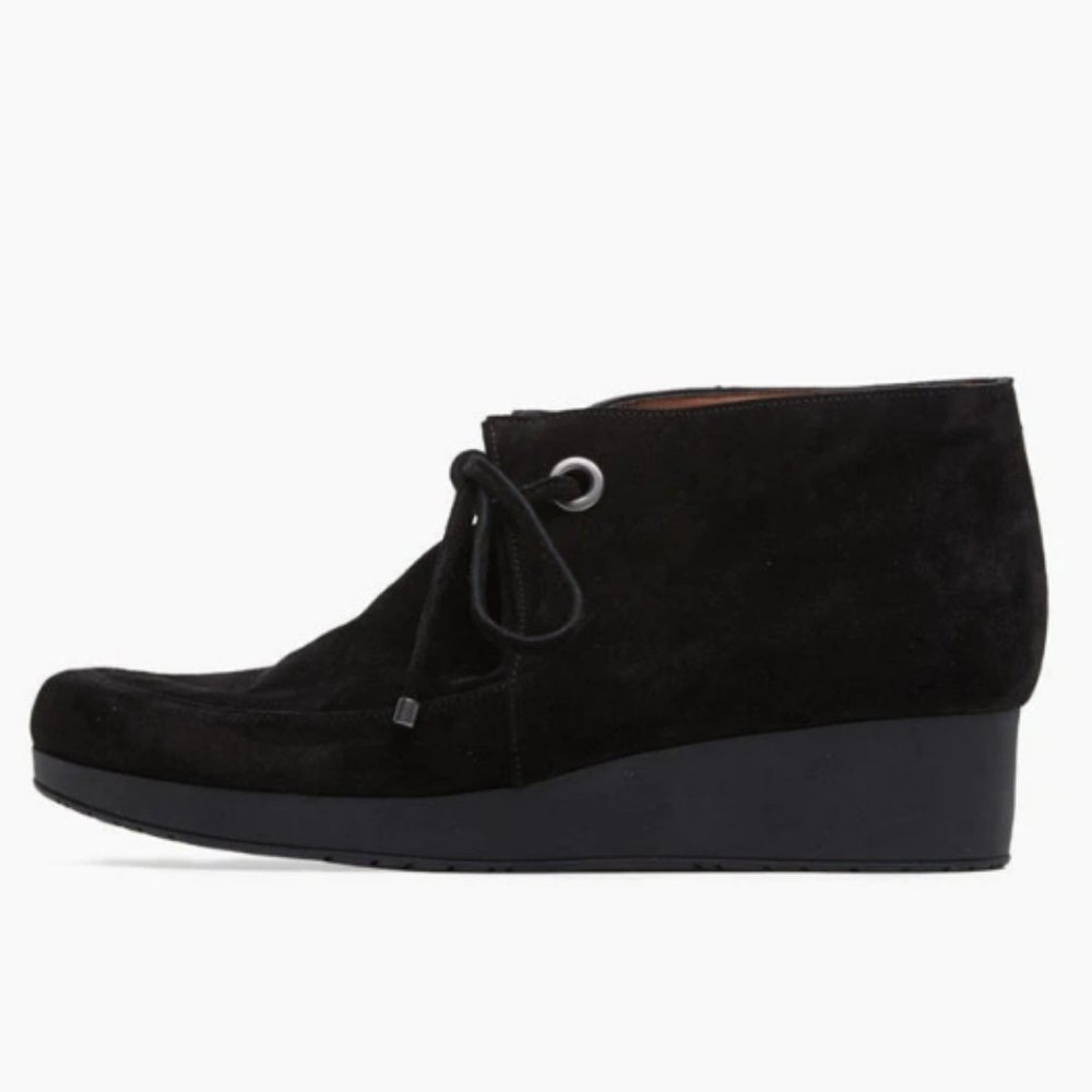 ROBERT CLERGERIE Nancy Wedge Chukka Black Suede 6